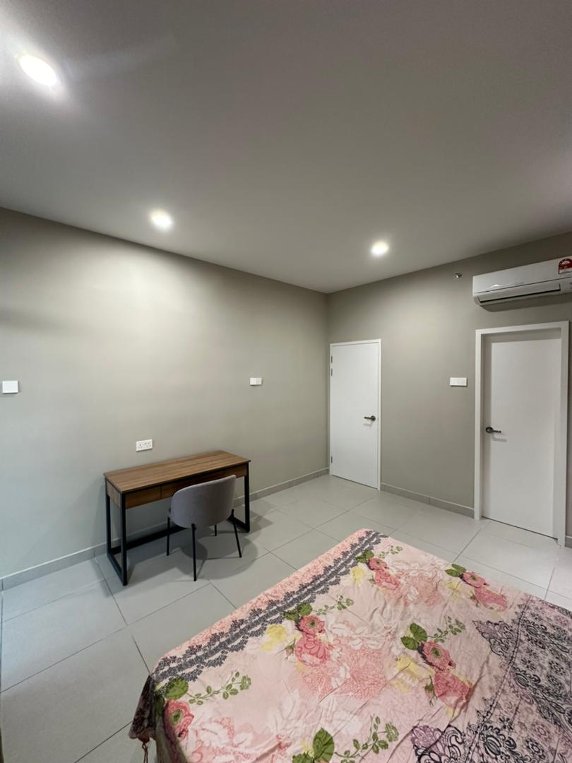 Dorsett Waterfront Subang 6