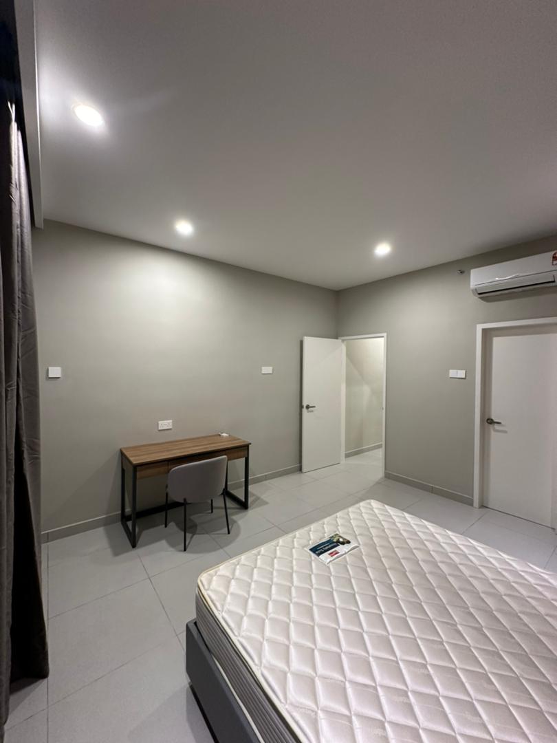 Dorsett Waterfront Subang 8