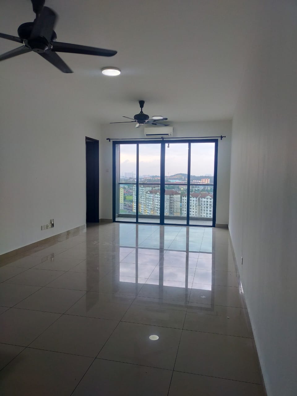 Symphony Tower 13