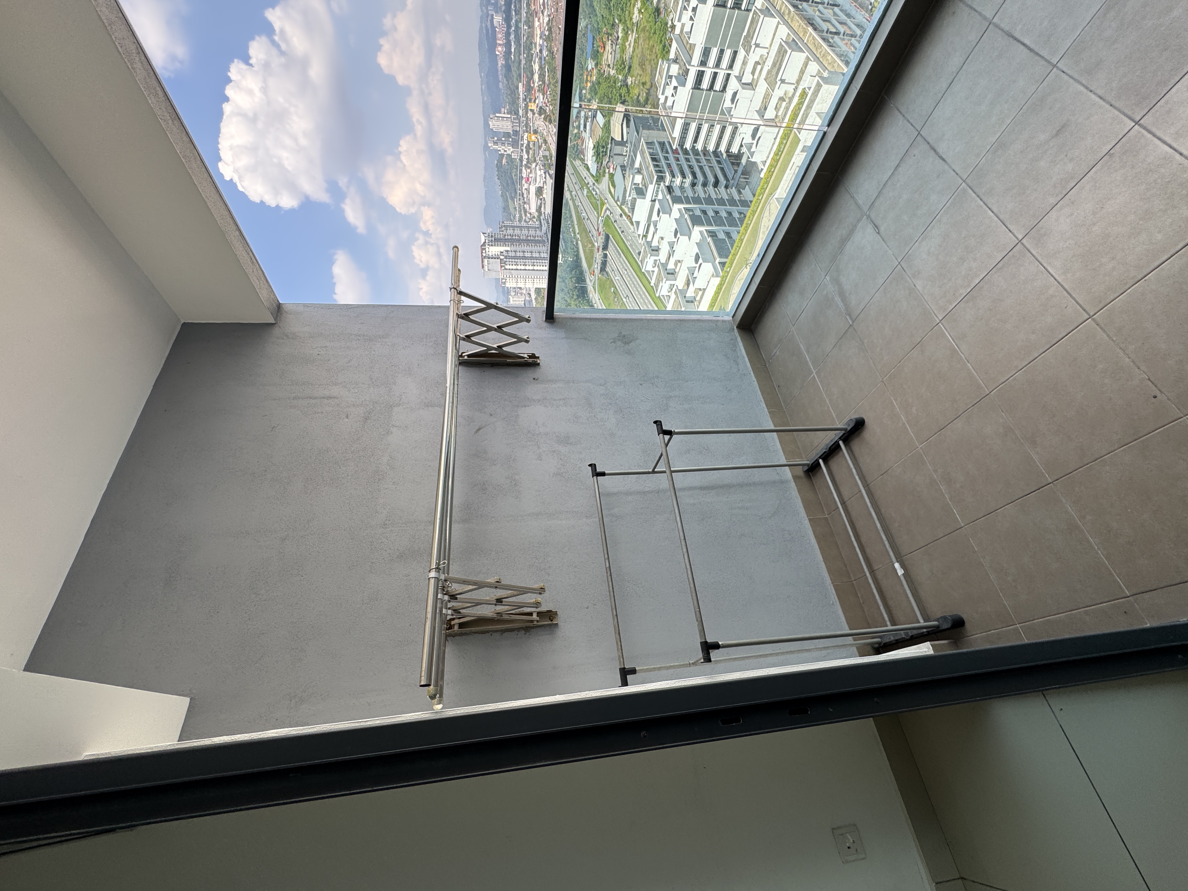 Symphony Tower 14