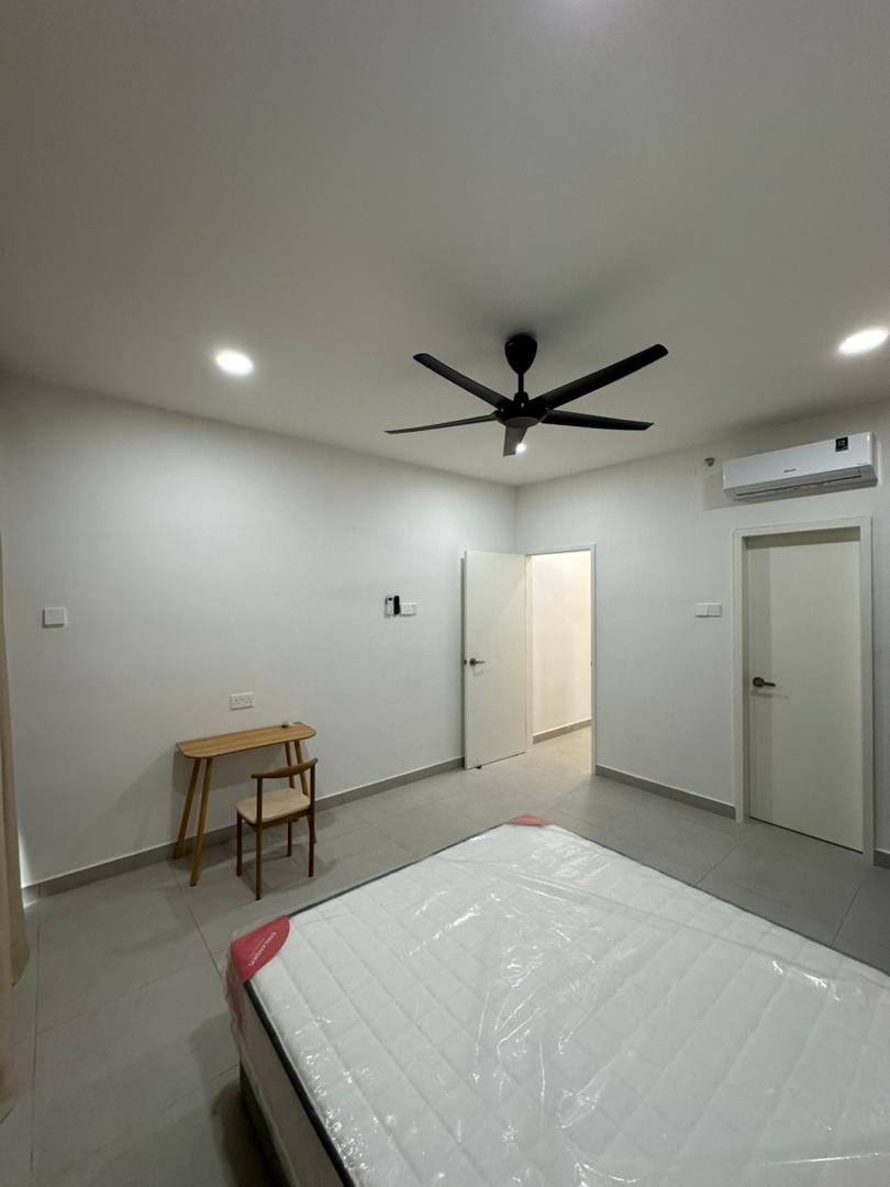 Dorsett Waterfront Subang 6
