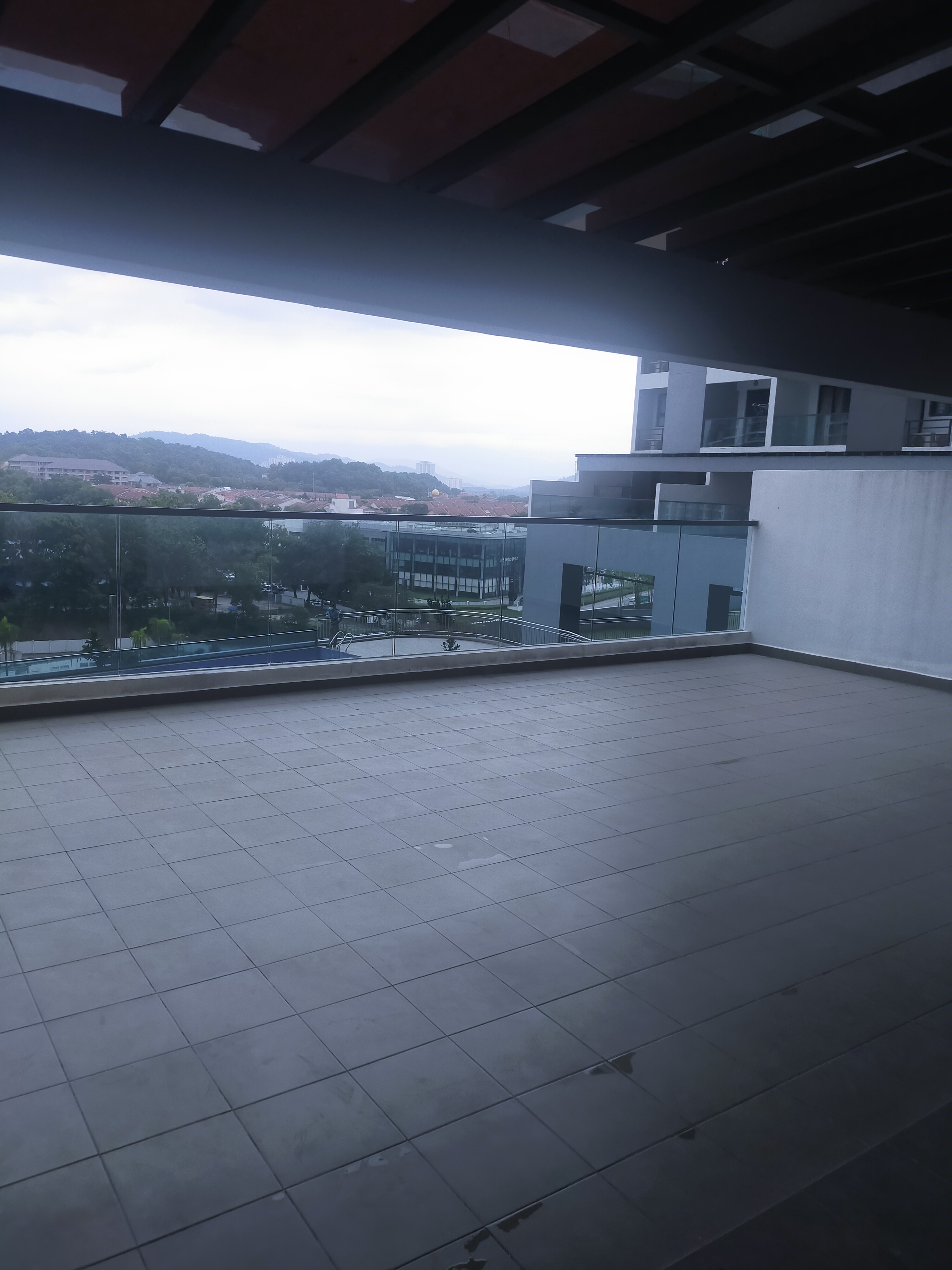 Symphony Tower 13