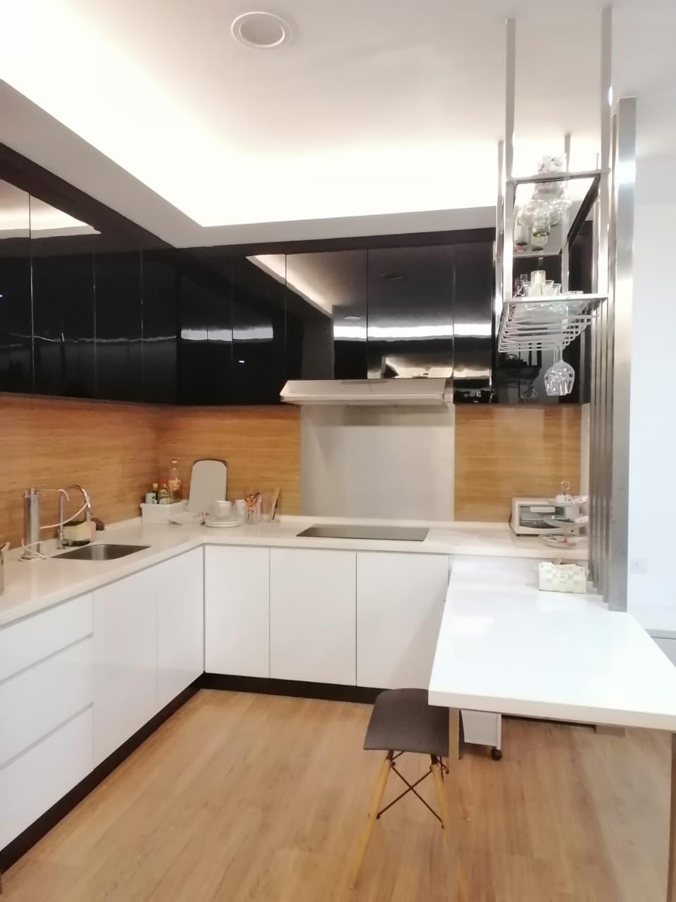 Symphony Tower 8
