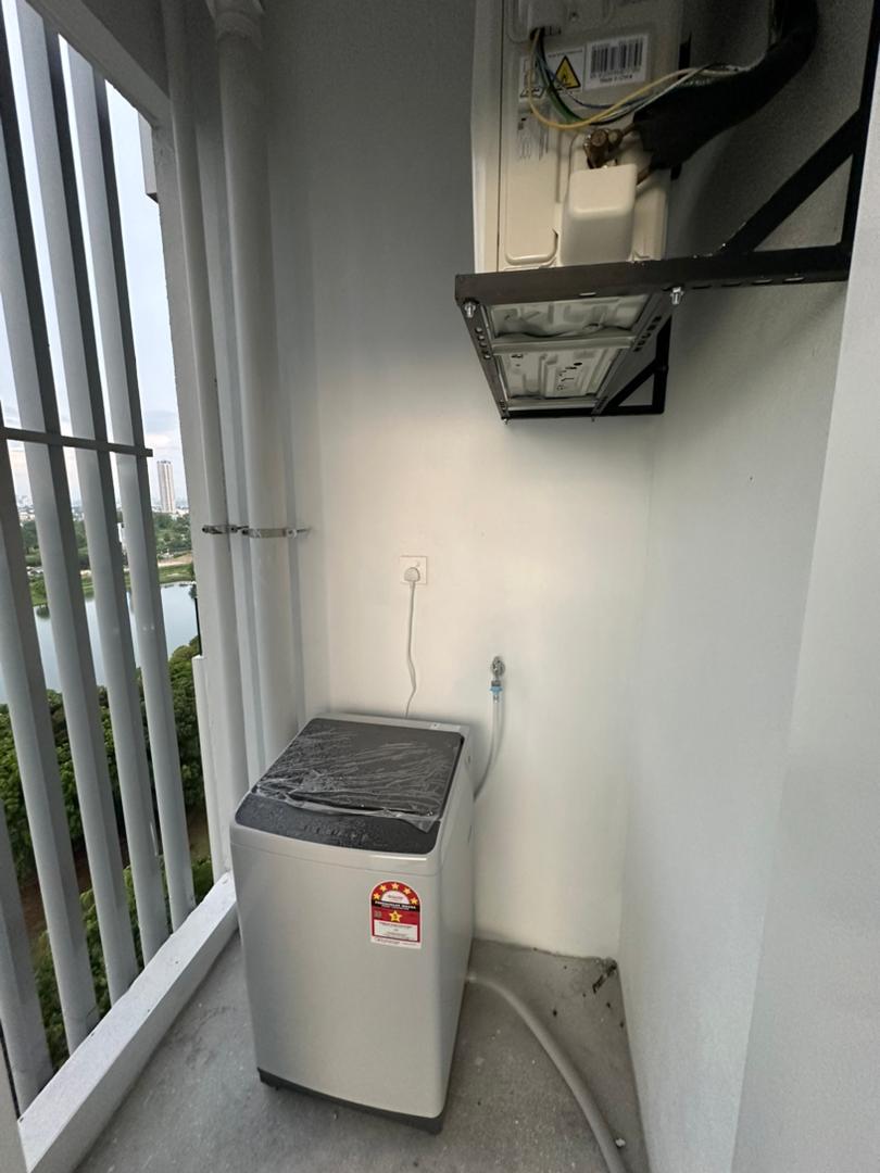 Dorsett Waterfront Subang 8