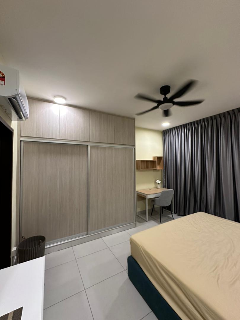 Dorsett Waterfront Subang 13