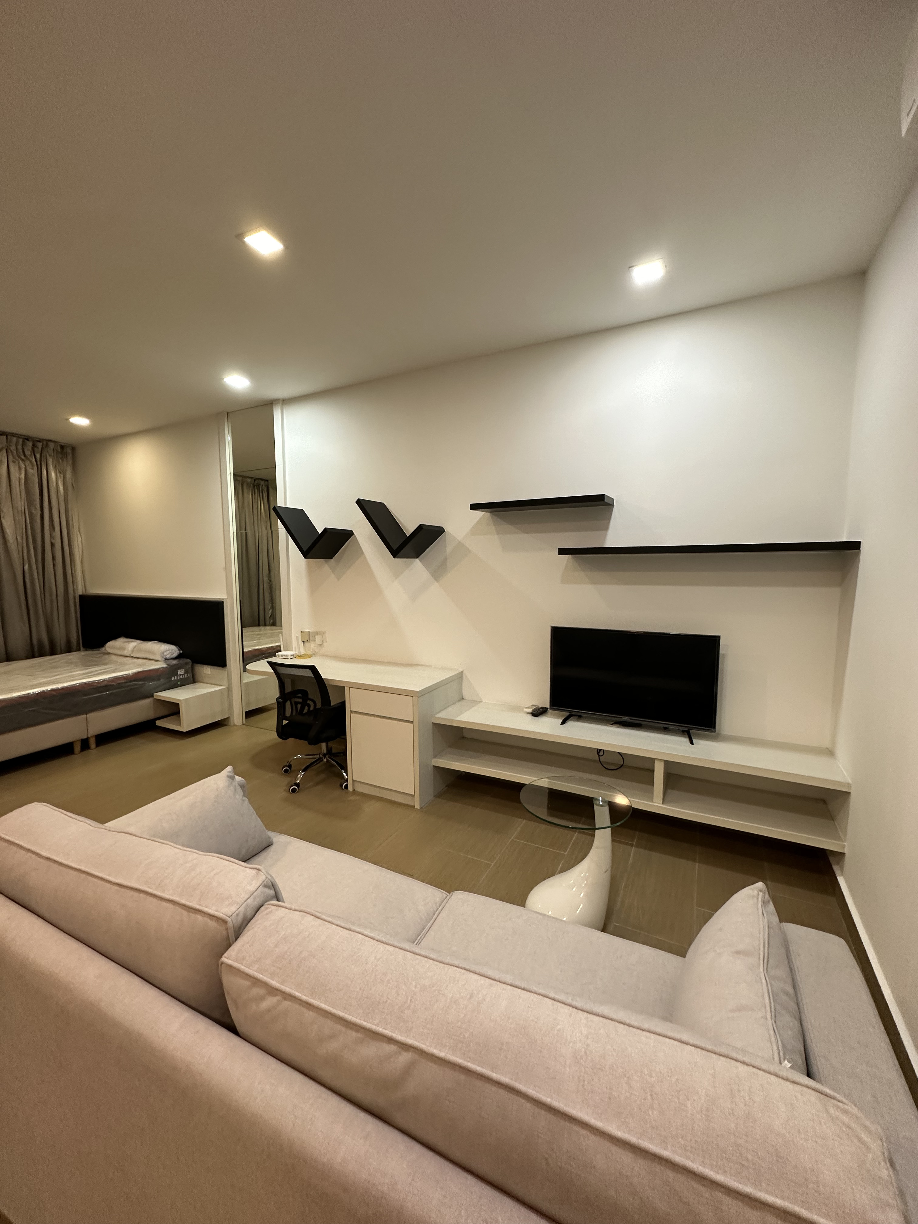 Landmark Residence 2 2