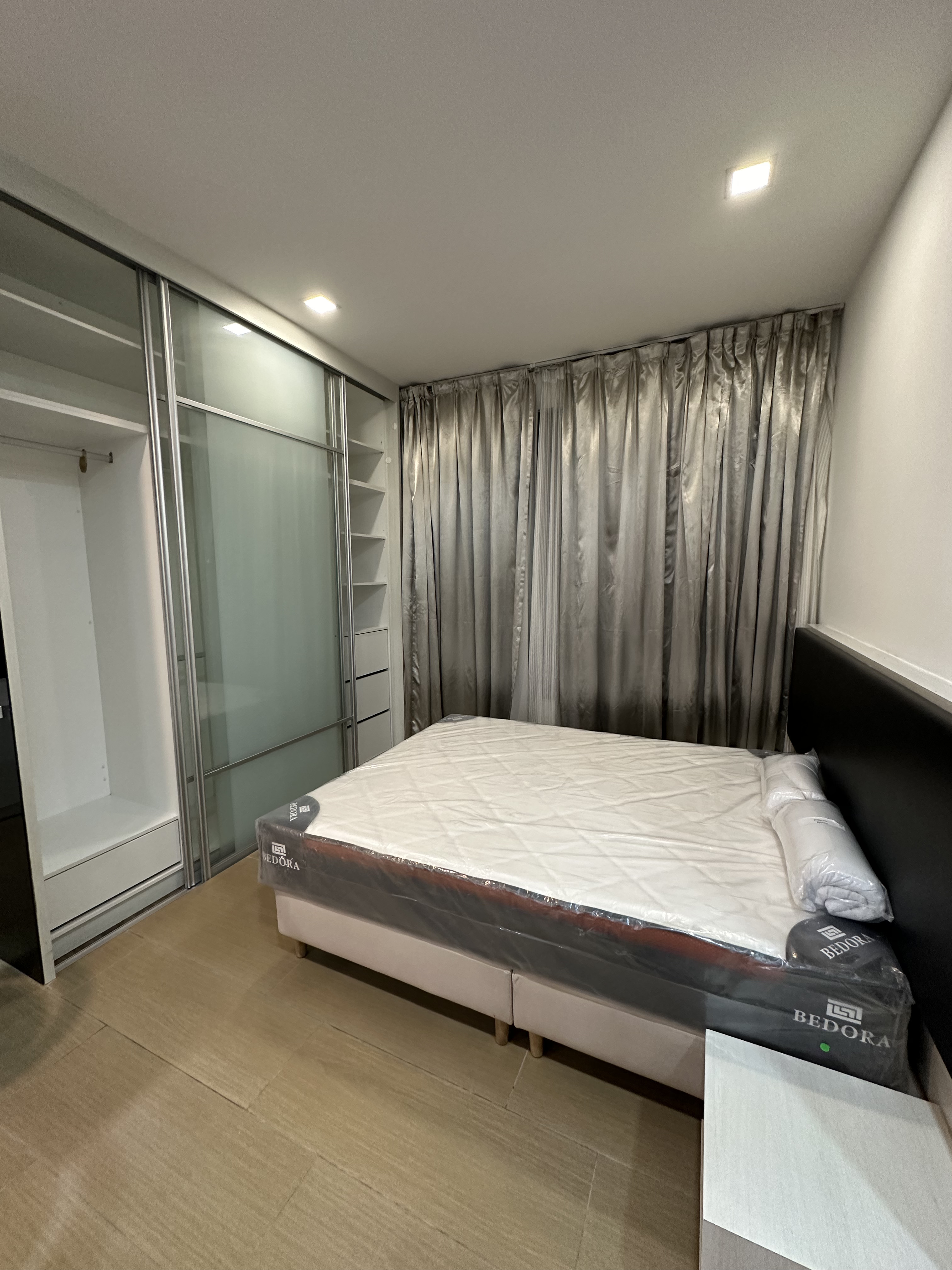 Landmark Residence 2 3