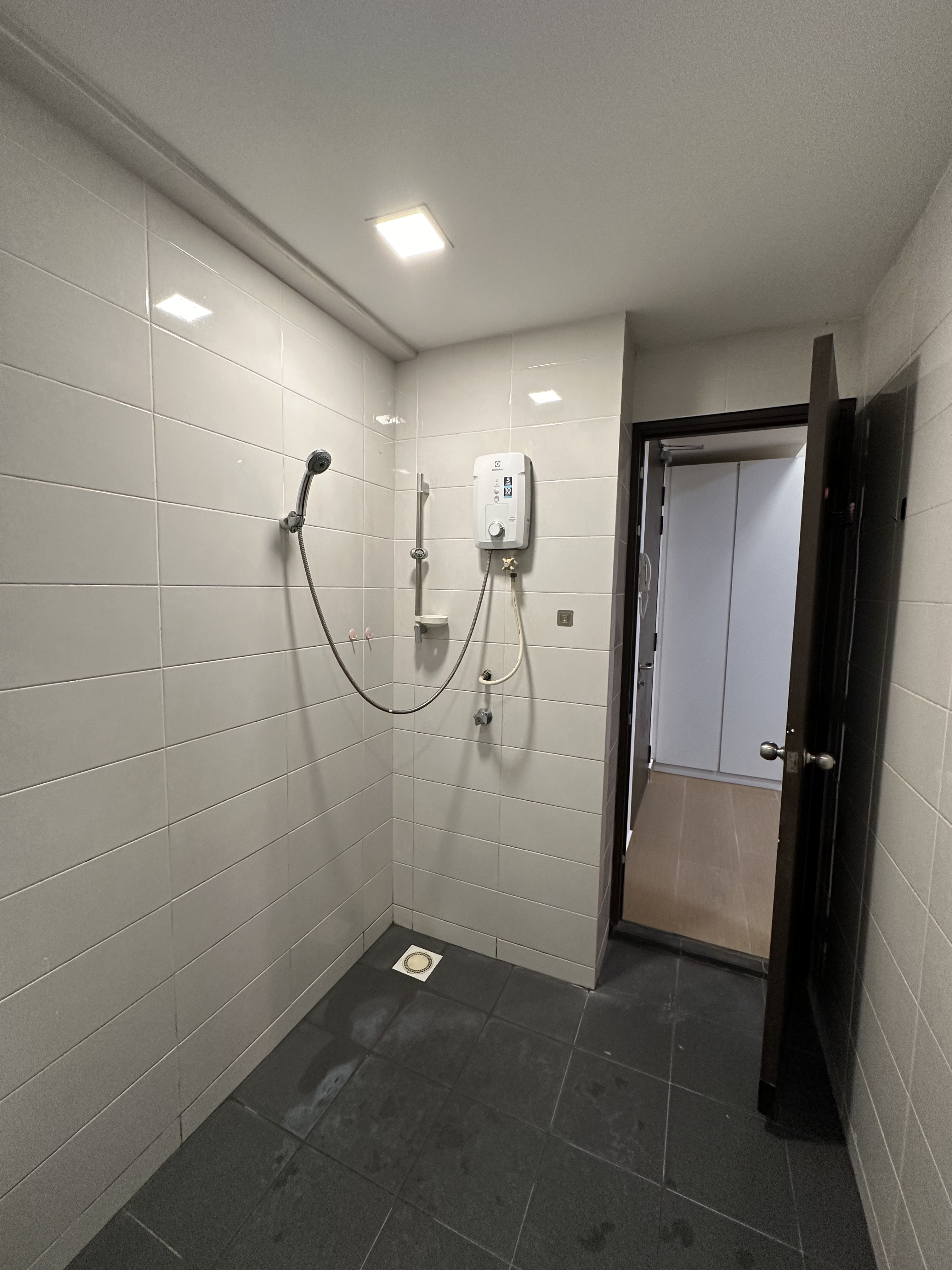 Landmark Residence 2 9