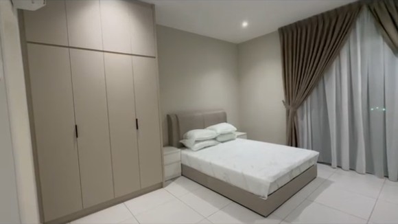 Dorsett Waterfront Subang 10
