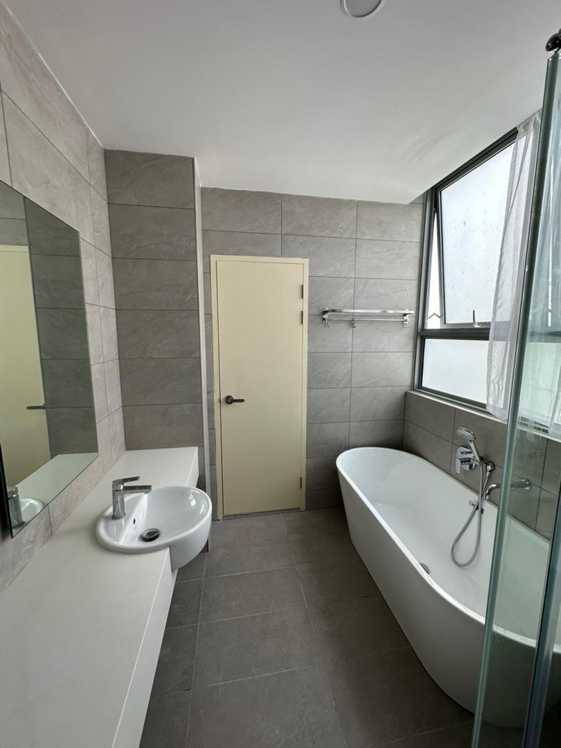 Dorsett Waterfront Subang 11