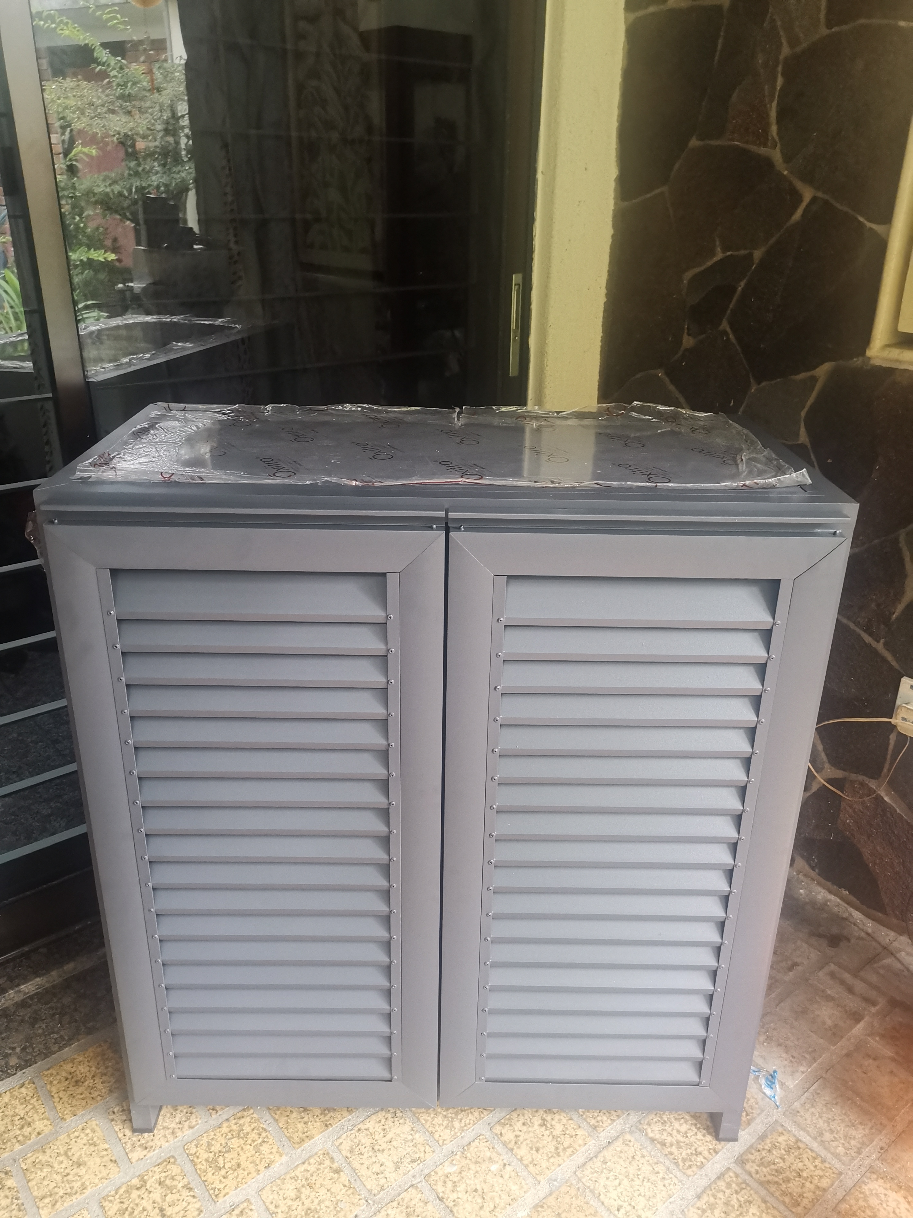 Louvers renovation by GLT Management